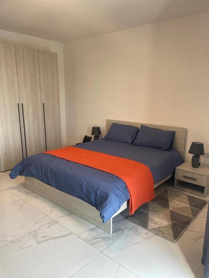 Blu-M Central Qormi Exterior photo