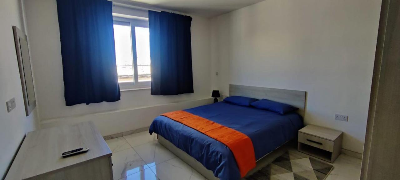 Blu-M Central Qormi Exterior photo