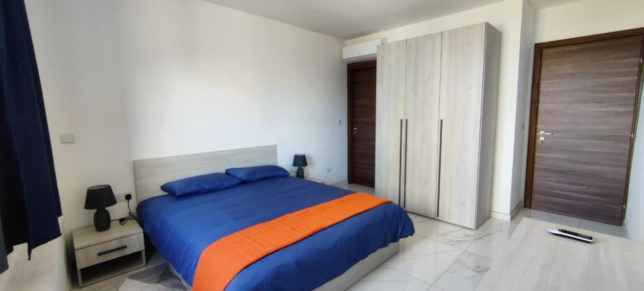Blu-M Central Qormi Exterior photo