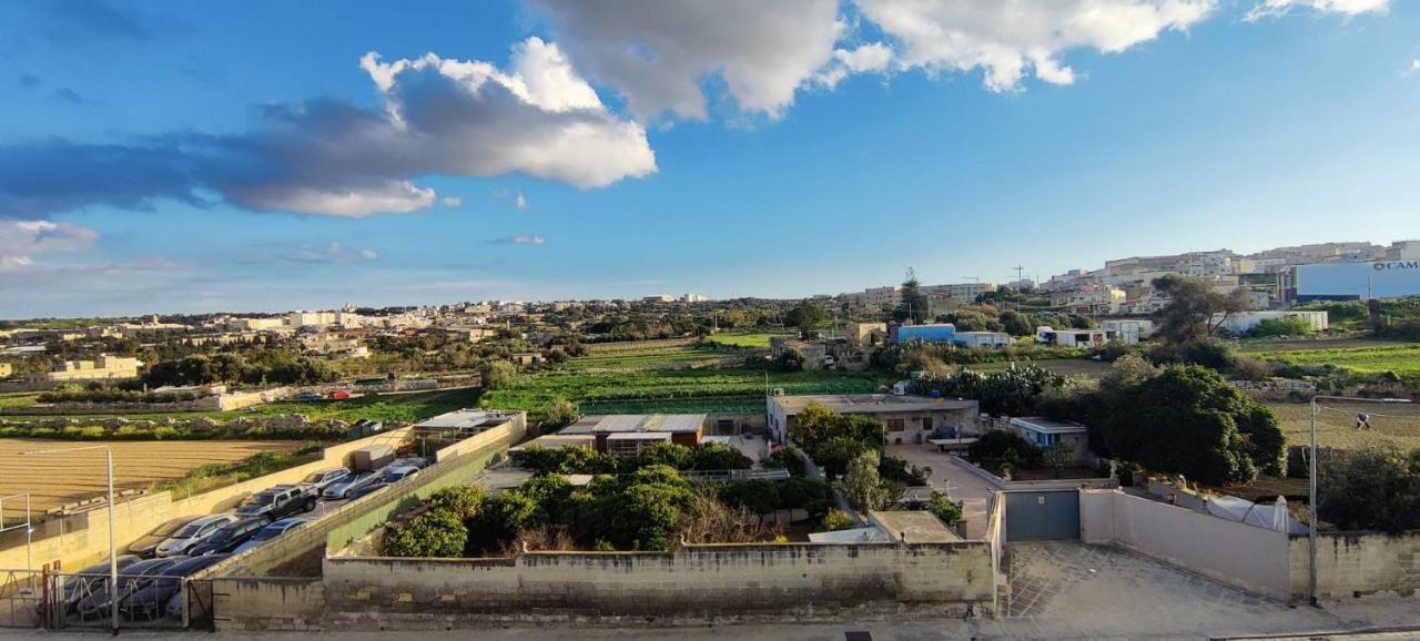 Blu-M Central Qormi Exterior photo
