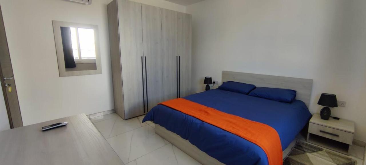 Blu-M Central Qormi Exterior photo