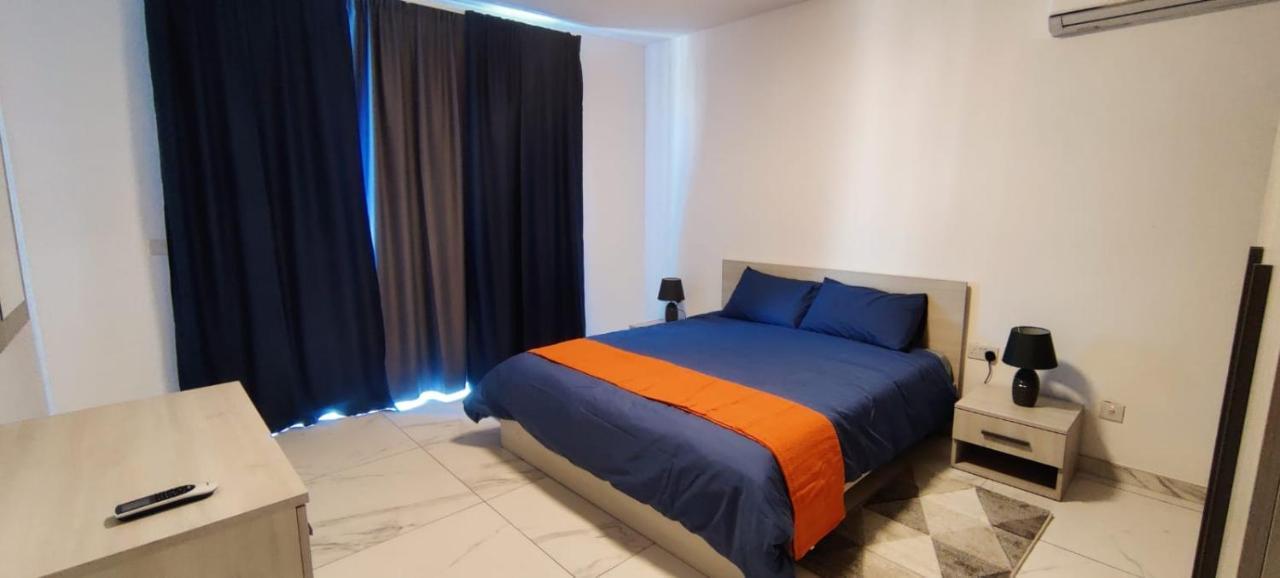 Blu-M Central Qormi Exterior photo