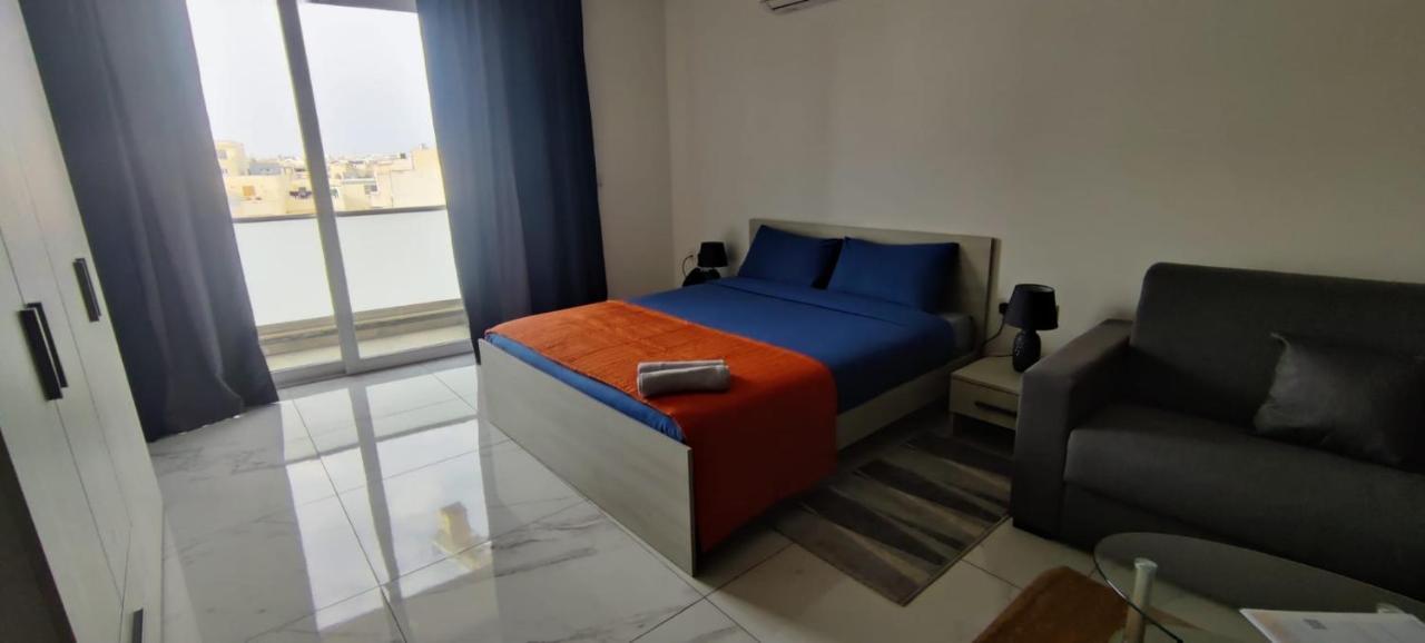Blu-M Central Qormi Exterior photo